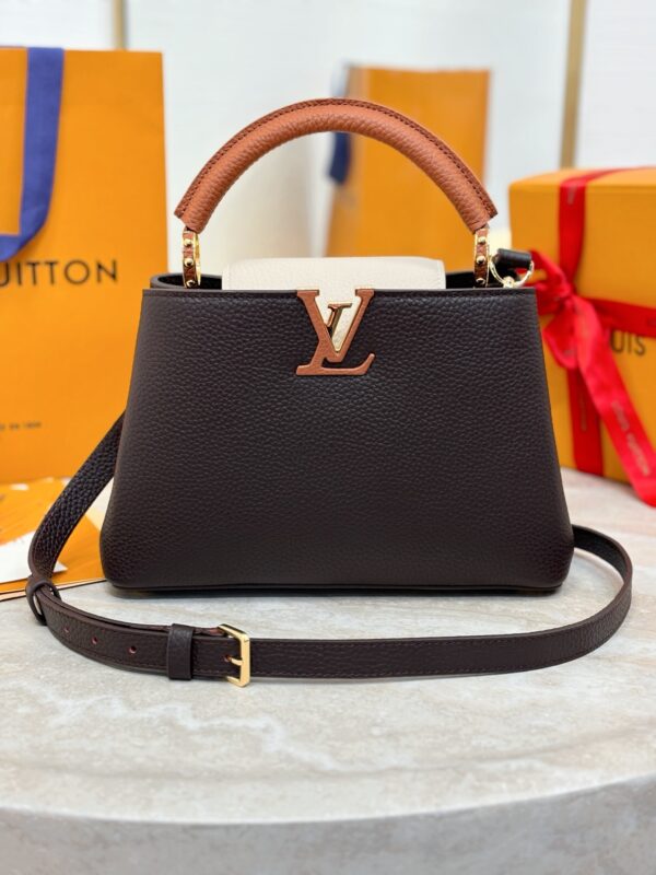 Louis Vuitton Capucines BB - Image 8