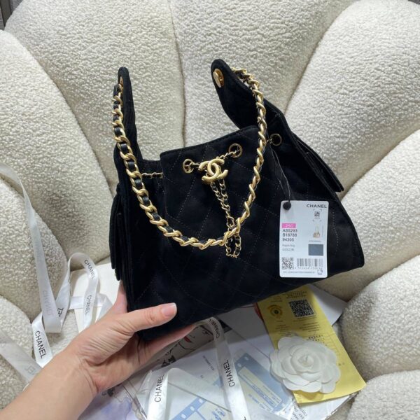 Chanel Quilted Velvet Drawstring Bucket Bag - Image 7