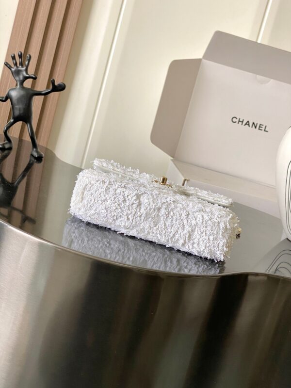 Chanel Tweed Flap Bag - Image 7