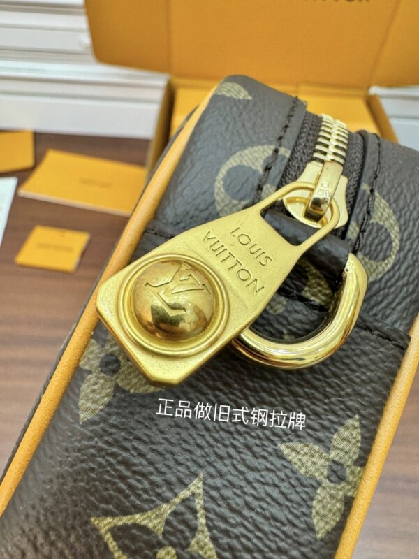 Louis Vuitton Utility Crossbody - Image 11
