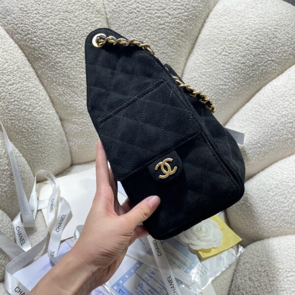 Chanel Quilted Velvet Drawstring Bucket Bag - Image 6