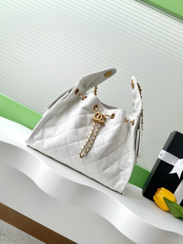 Chanel Drawstring Bucket Bag in White Quilted Caviar