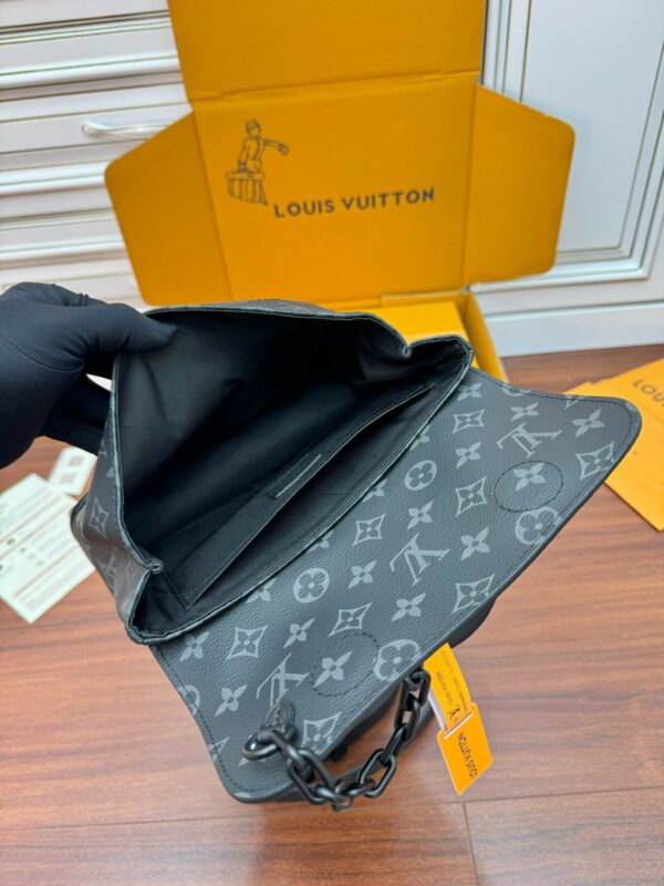 Louis Vuitton Sac Plat BB Monogram Empreinte Leather - Image 8