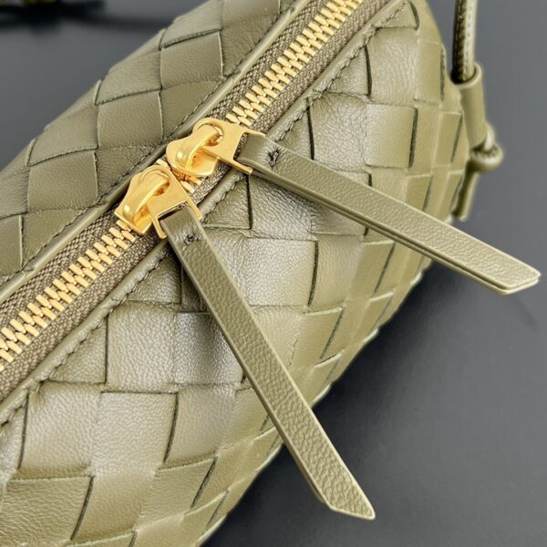 Bottega Veneta Mini Intrecciato Pouch Bag - Image 4