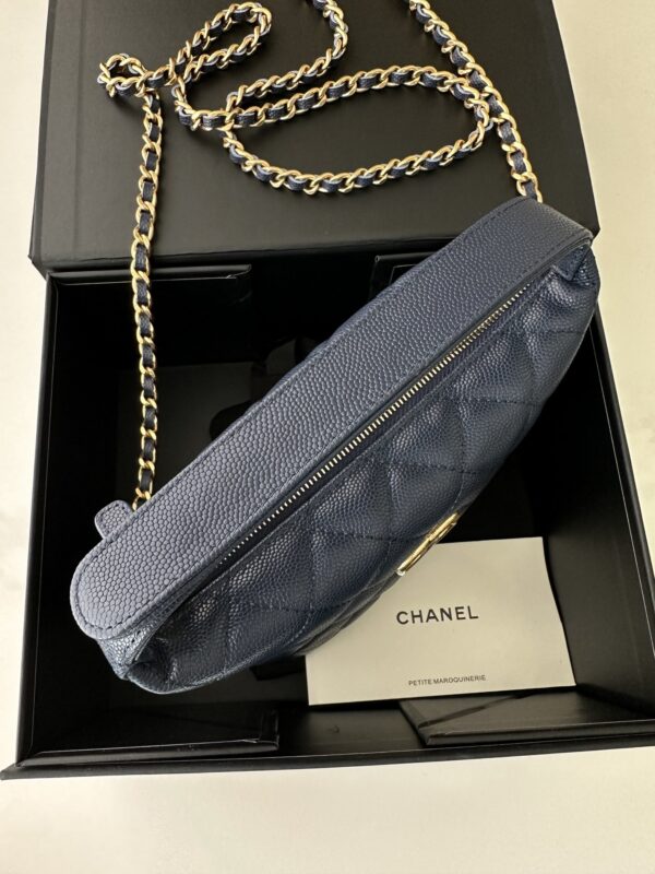 Chanel Quilted Vanity Case - Image 7
