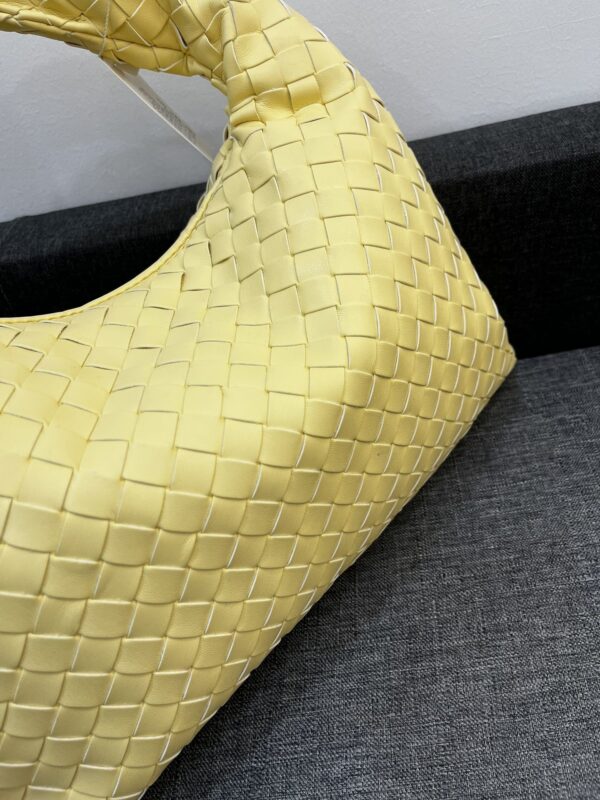 Bottega Veneta Large Hop Bag - Image 4