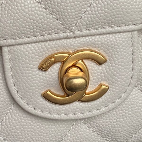 Chanel 19 Flap Bag - Image 7
