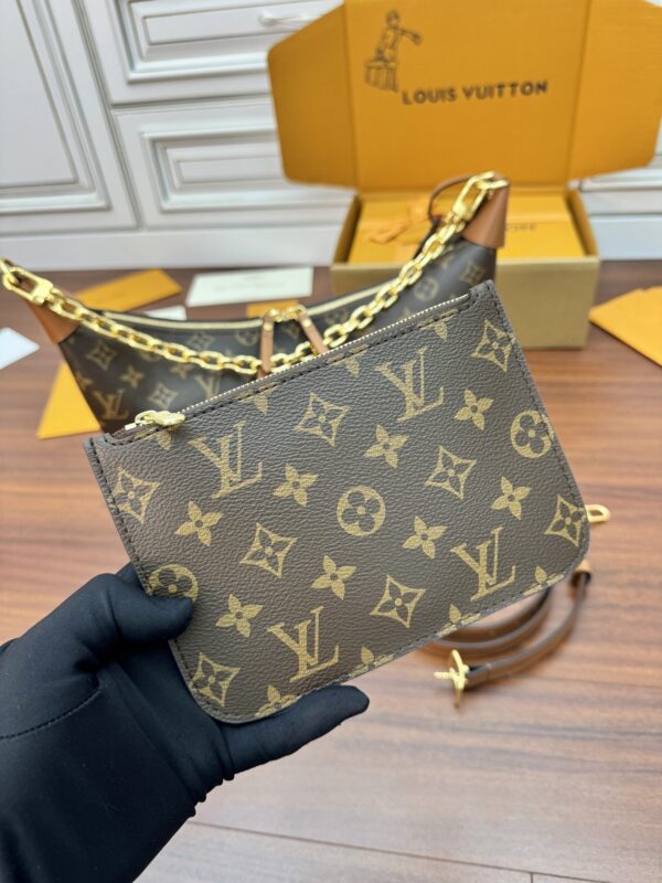 Louis Vuitton Multi Pochette Accessoires - Image 6