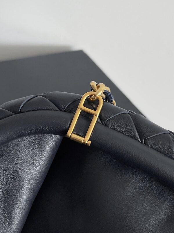 Bottega Veneta The Chain Pouch - Image 7