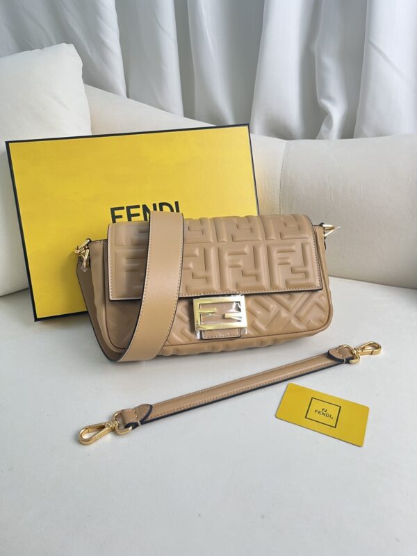 Fendi Baguette