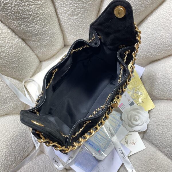 Chanel Quilted Velvet Drawstring Bucket Bag - Image 3