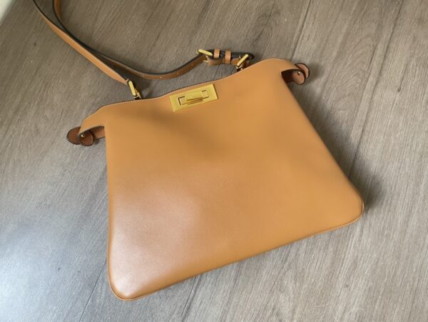 Fendi Peekaboo ISeeU Medium - Image 4