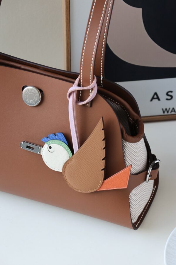 Hermès Tablier Sellie Bag in Chestnut Brown and Cream Leather - Image 5