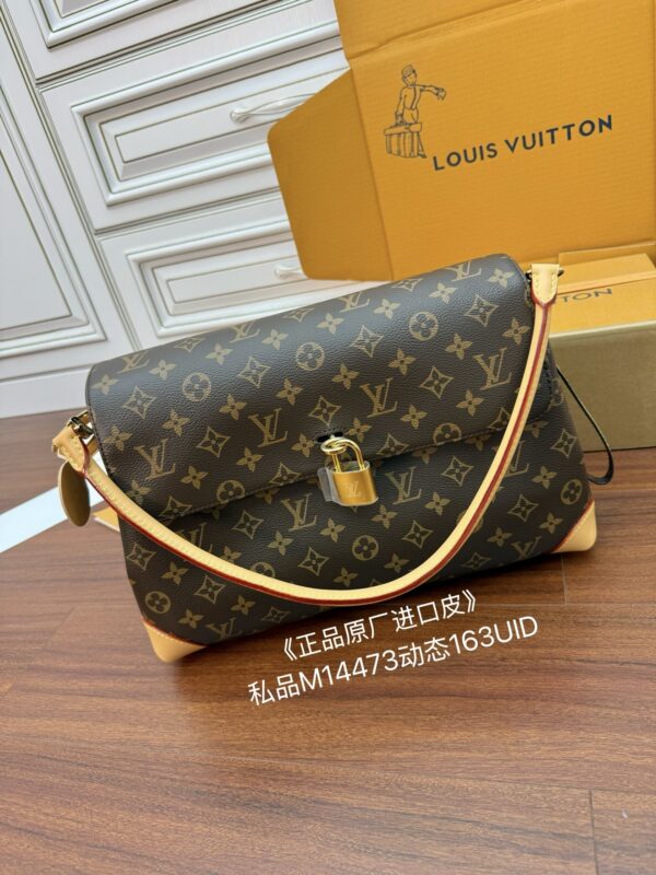 Louis Vuitton Boétie MM Monogram Canvas - Image 6