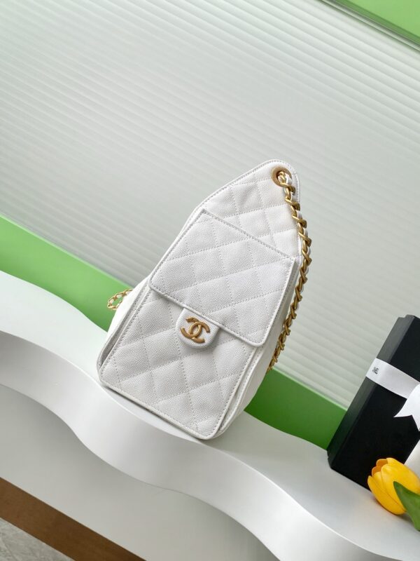 Chanel Drawstring Bucket Bag in White Quilted Caviar - Image 9