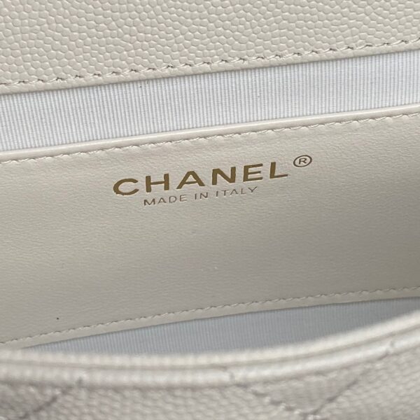 Chanel 19 Flap Bag - Image 2