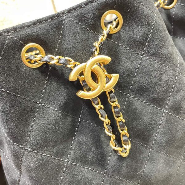 Chanel Quilted Velvet Drawstring Bucket Bag - Image 5