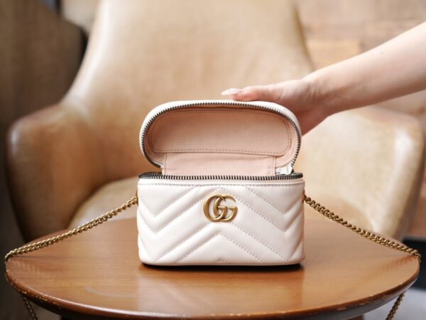 White Gucci GG Marmont Mini Bag - Image 3