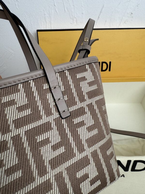Fendi Sunshine Shopper Mini - Image 7