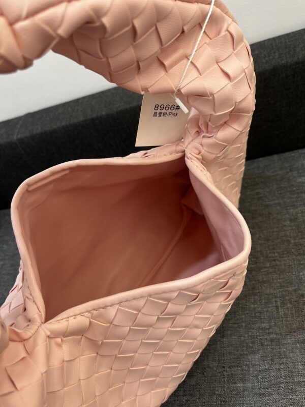 Bottega Veneta Large Hop Bag - Image 8