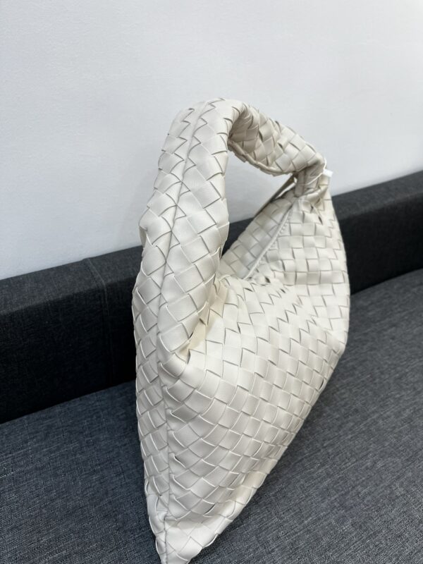 Bottega Veneta Large Hop Handbag - Image 6