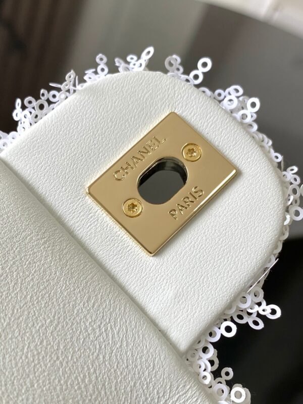 Chanel Tweed Flap Bag - Image 5