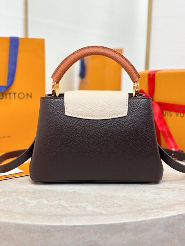 Louis Vuitton Capucines BB - Image 2