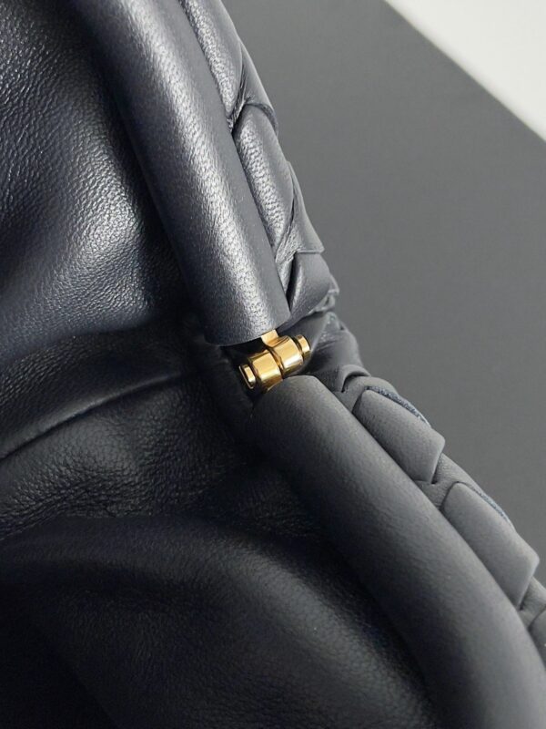 Bottega Veneta The Chain Pouch - Image 3