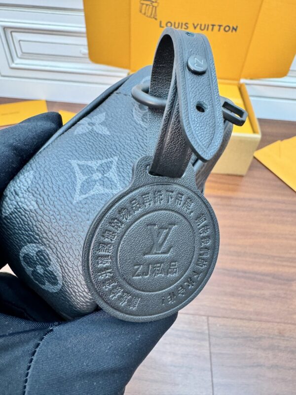 Louis Vuitton Utility Crossbody - Image 9