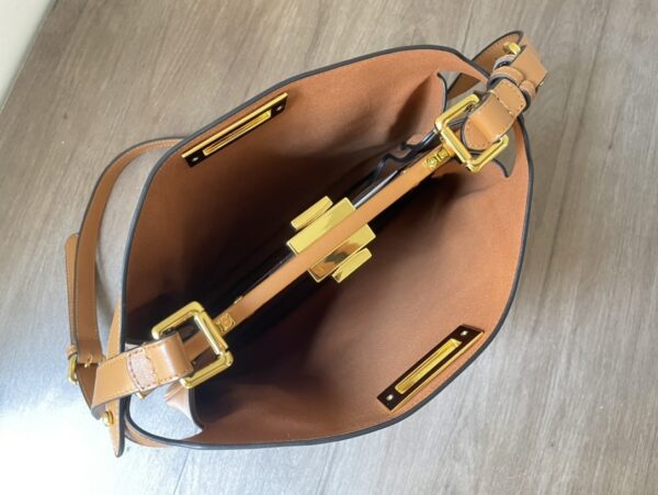 Fendi Peekaboo ISeeU Medium - Image 3