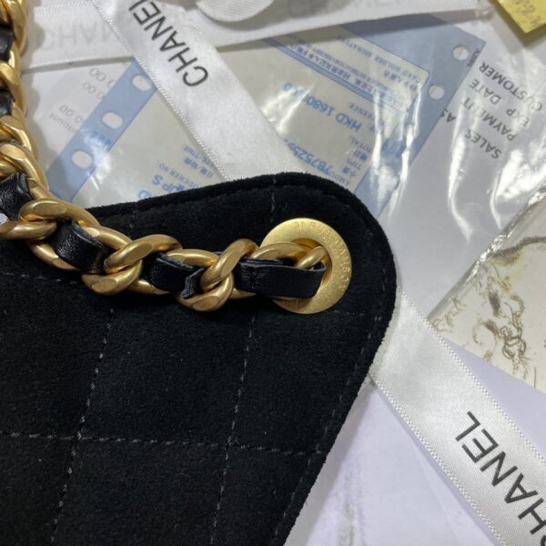 Chanel Quilted Velvet Drawstring Bucket Bag - Image 4