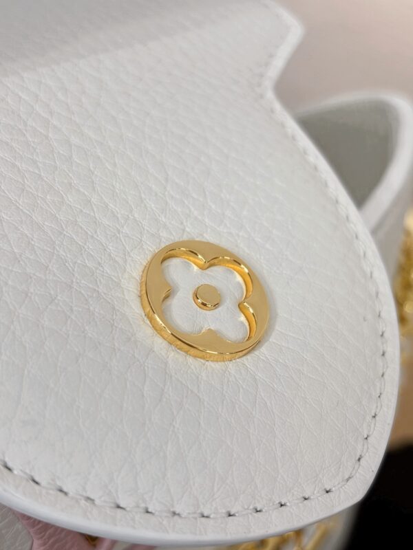 Louis Vuitton Capucines BB Taurillon Leather with Braided Chain - Image 2