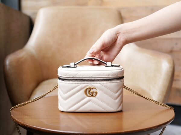 White Gucci GG Marmont Mini Bag - Image 4