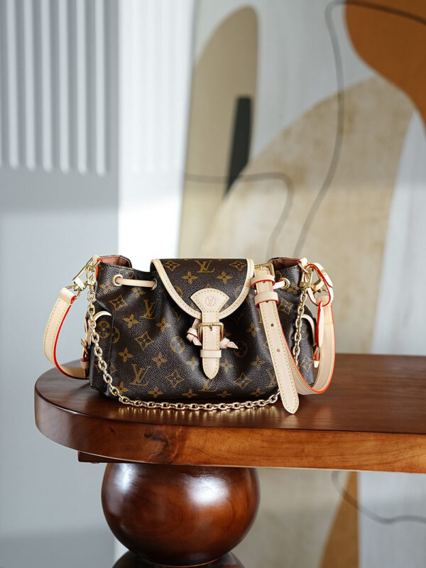 Louis Vuitton Boulogne Monogram Canvas - Image 2