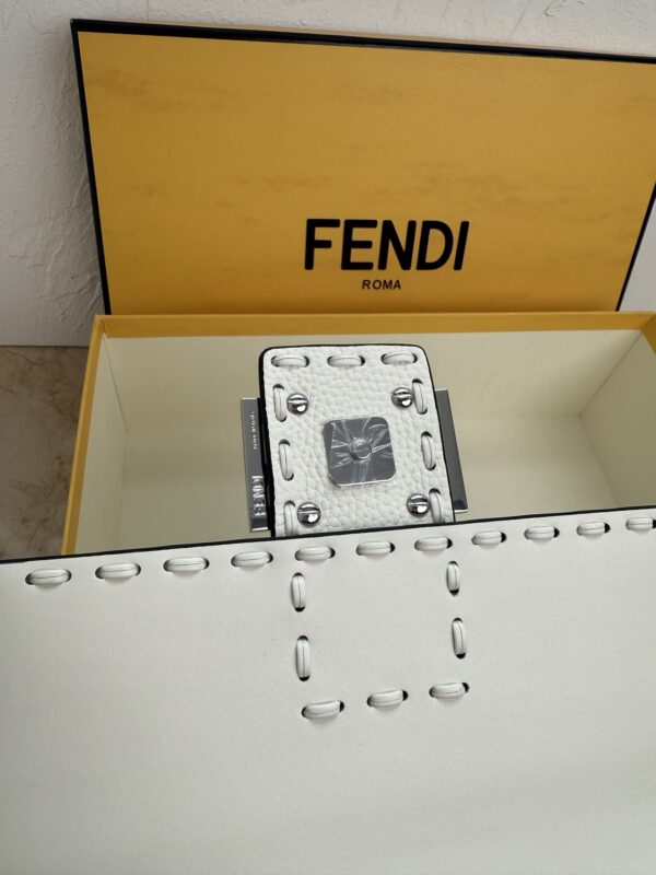 Fendi Selleria Style Baguette in White Perforated Leather - Image 5