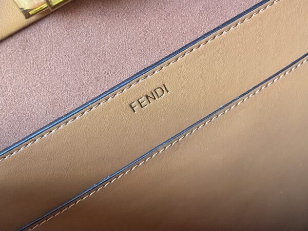 Fendi Peekaboo ISeeU Medium - Image 2