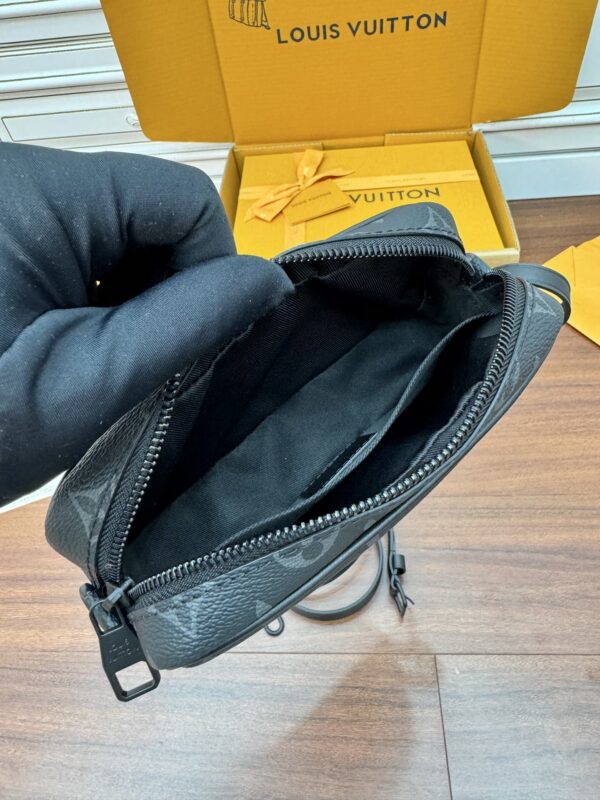 Louis Vuitton Utility Crossbody - Image 4