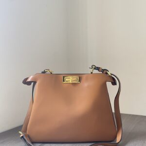 Fendi Peekaboo ISeeU Medium