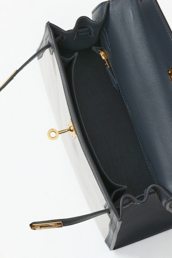 Hermès Kelly 25 Sellier Toile & Leather - Image 18