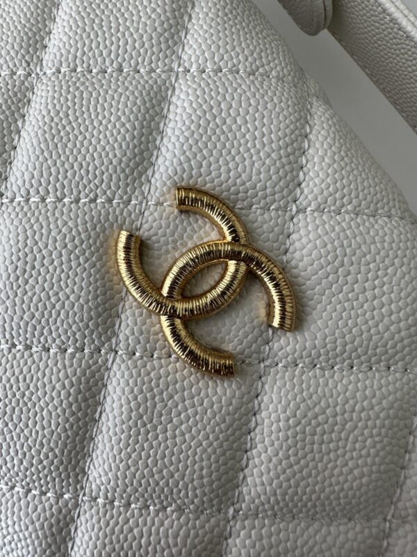 Chanel Quilted Camera Case in White Caviar Leather - Image 5