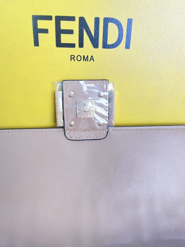 Fendi Baguette - Image 5