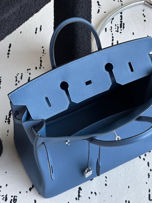Hermès Birkin 30 Classic Blue Togo with Palladium Hardware - Image 2