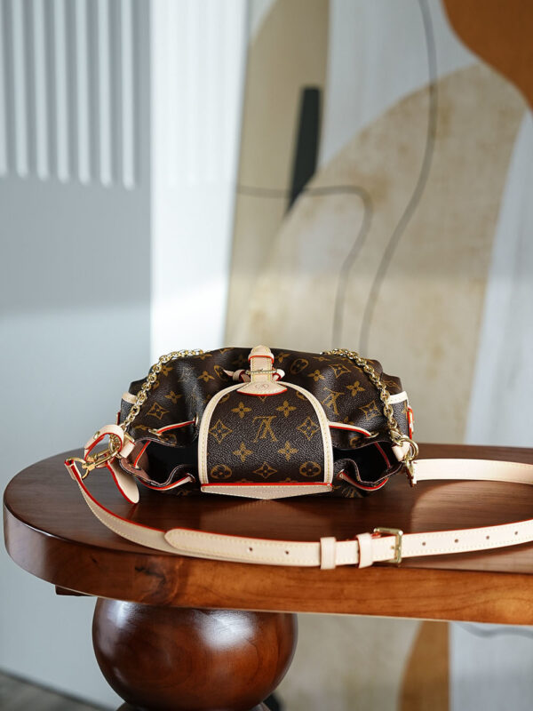 Louis Vuitton Boulogne Monogram Canvas - Image 7