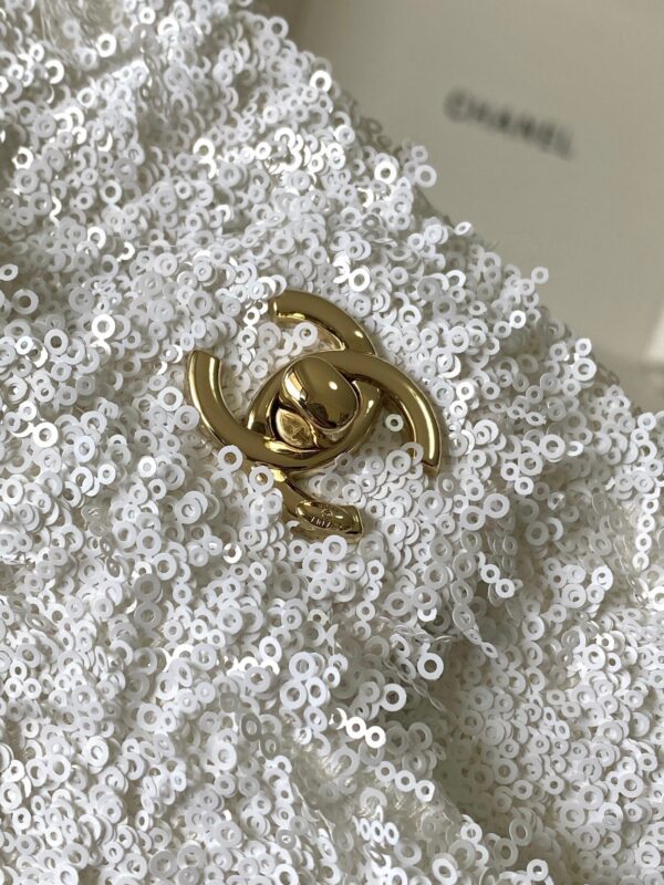 Chanel Tweed Flap Bag - Image 6
