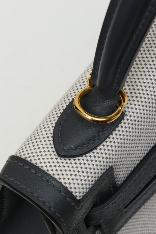 Hermès Kelly 25 Sellier Toile & Leather - Image 19
