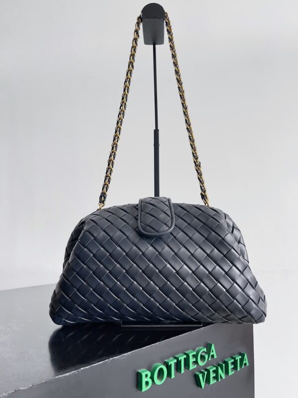 Bottega Veneta The Chain Pouch - Image 6