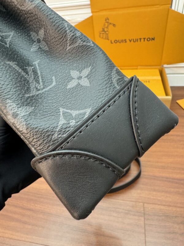 Louis Vuitton Sac Plat BB Monogram Empreinte Leather - Image 3