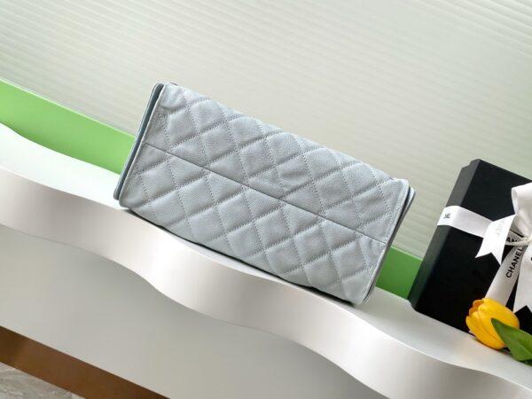 Chanel Quilted Drawstring Bucket Bag - Image 6