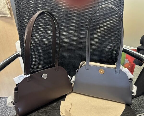 The Hermès Tablier Sellier 26